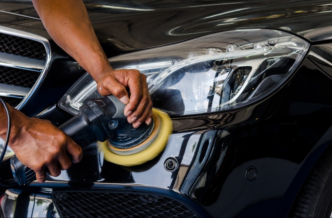 polishing a mercedes